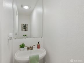 30853 13th Place S 2, Federal Way WA 98003