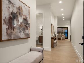 2309 103rd Avenue NE, Bellevue WA 98004