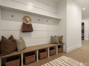 2309 103rd Avenue NE, Bellevue WA 98004