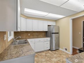 2502 N Lafayette Avenue, Bremerton WA 98312