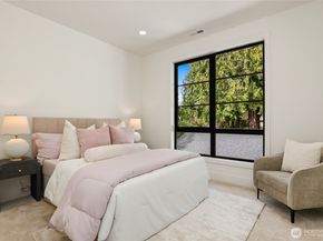11428 108th Avenue NE, Kirkland WA 98033