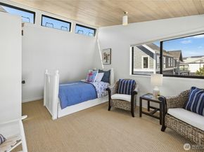 15636 Point Monroe Drive NE, Bainbridge Island WA 98110