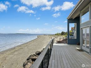15636 Point Monroe Drive NE, Bainbridge Island WA 98110
