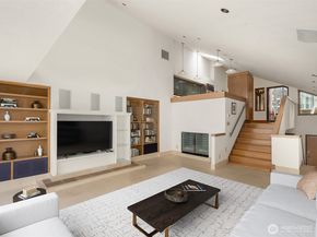 2021 1st Avenue F20, Seattle WA 98121