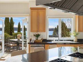 7439 W Mercer Way, Mercer Island WA 98040