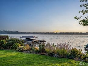 7439 W Mercer Way, Mercer Island WA 98040