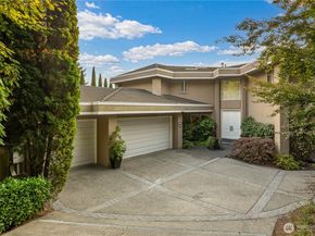 7439 W Mercer Way, Mercer Island WA 98040