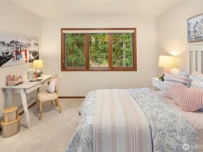 9607 208th Avenue NE, Redmond WA 98053