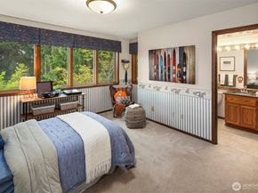 9607 208th Avenue NE, Redmond WA 98053