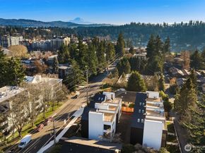 415 99th Avenue NE, Bellevue WA 98004