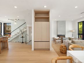 415 99th Avenue NE, Bellevue WA 98004