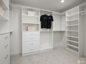 415 99th Avenue NE, Bellevue WA 98004
