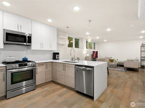 1709 15th Avenue S, Seattle WA 98144
