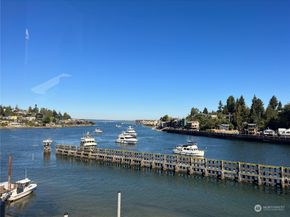 3510 W Commodore Way, Seattle WA 98199