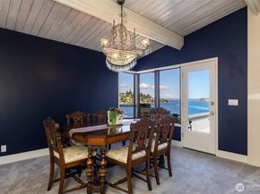 3510 W Commodore Way, Seattle WA 98199