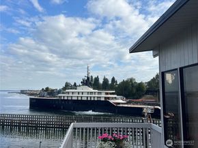 3510 W Commodore Way, Seattle WA 98199