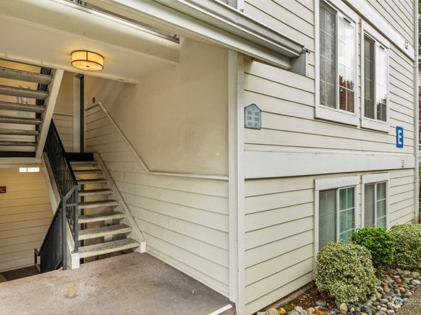 3800 NE Sunset Boulevard E202, Renton WA 98056