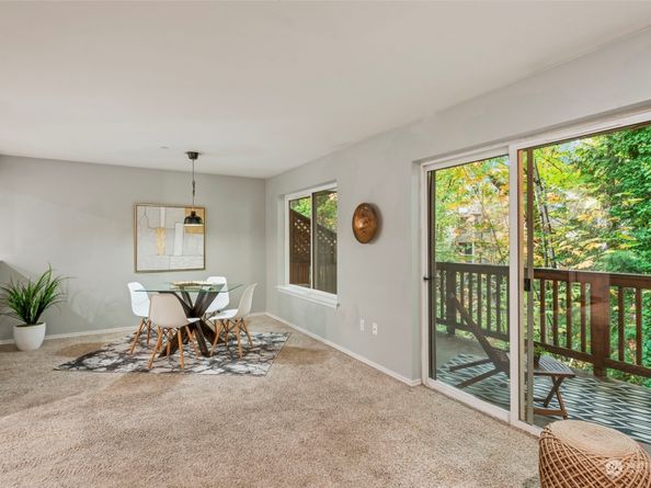 3800 NE Sunset Boulevard E202, Renton WA 98056