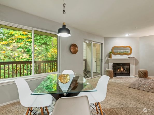 3800 NE Sunset Boulevard E202, Renton WA 98056