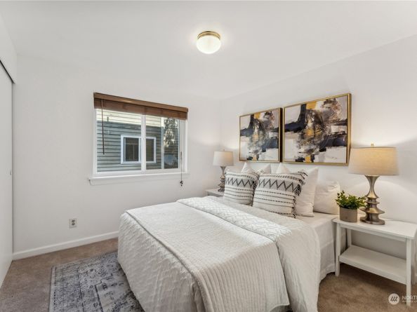 734 N 94th Street A3, Seattle WA 98103