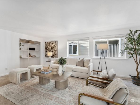 734 N 94th Street A3, Seattle WA 98103