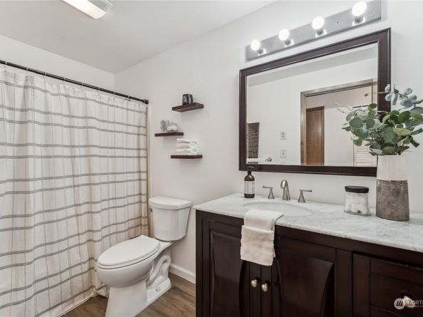 734 N 94th Street A3, Seattle WA 98103