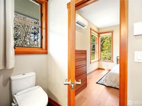 752 Vineyard Lane L205, Bainbridge Island WA 98110