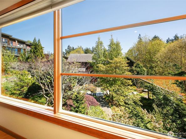 752 Vineyard Lane L205, Bainbridge Island WA 98110