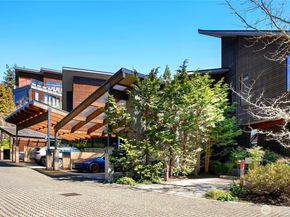 752 Vineyard Lane L205, Bainbridge Island WA 98110
