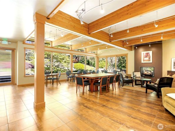 752 Vineyard Lane L205, Bainbridge Island WA 98110