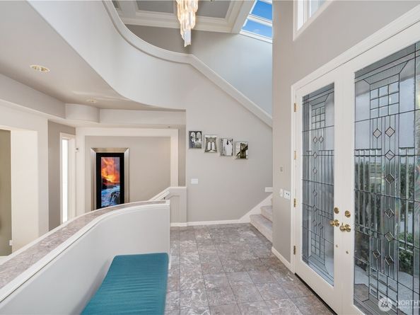 5511 154th Avenue SE, Bellevue WA 98006