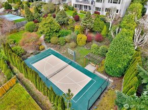 5511 154th Avenue SE, Bellevue WA 98006
