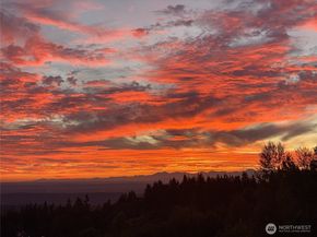 5511 154th Avenue SE, Bellevue WA 98006