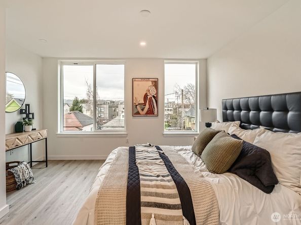 6610 Carleton Avenue S A, Seattle WA 98108