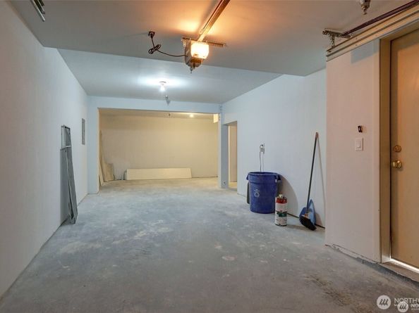 12446 NE 7th place, Bellevue WA 98005