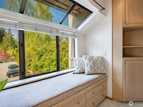 1740 NE 86th Street 316, Seattle WA 98115