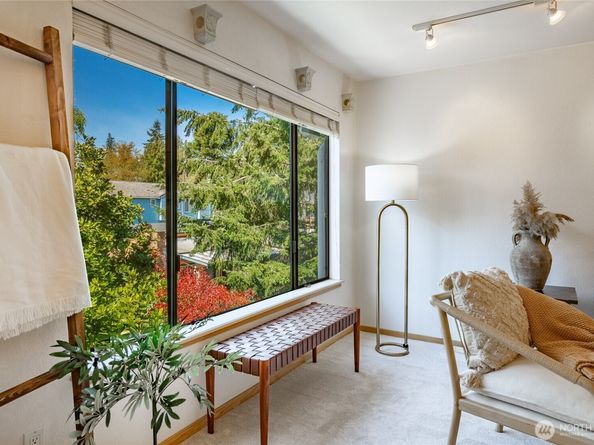 1740 NE 86th Street 316, Seattle WA 98115