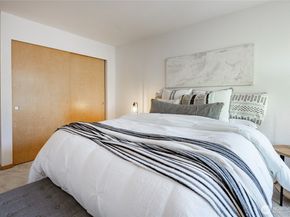 1740 NE 86th Street 316, Seattle WA 98115