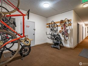 1740 NE 86th Street 316, Seattle WA 98115