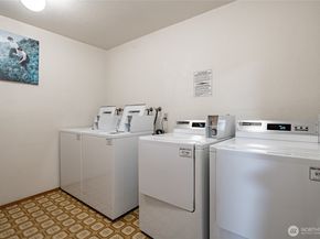 1740 NE 86th Street 316, Seattle WA 98115