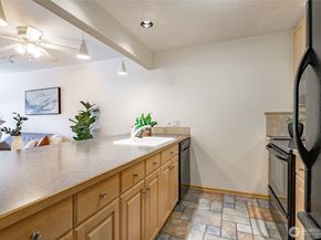 1740 NE 86th Street 316, Seattle WA 98115