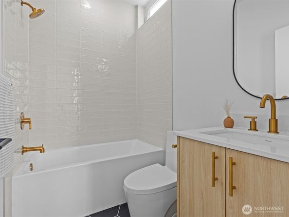 8324 16th Avenue NW E, Seattle WA 98117