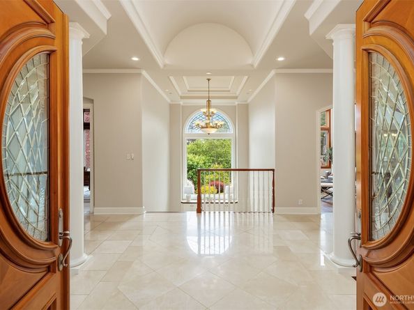 18212 244th Avenue NE, Woodinville WA 98077