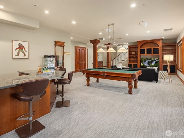 18212 244th Avenue NE, Woodinville WA 98077