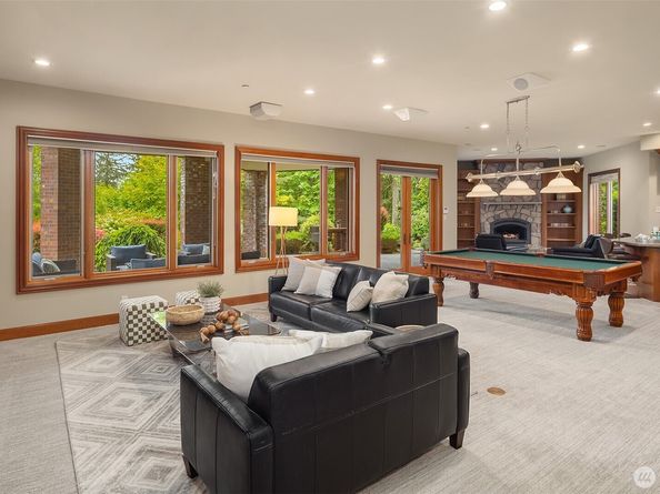 18212 244th Avenue NE, Woodinville WA 98077