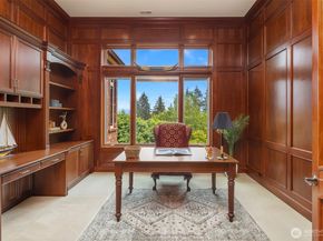 18212 244th Avenue NE, Woodinville WA 98077