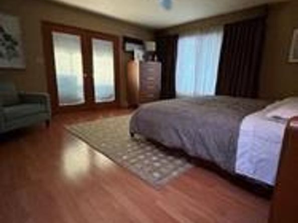 81-24 248th Street, Queens NY 11426