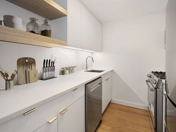 7 East 14th Street 20H, New York NY 10003