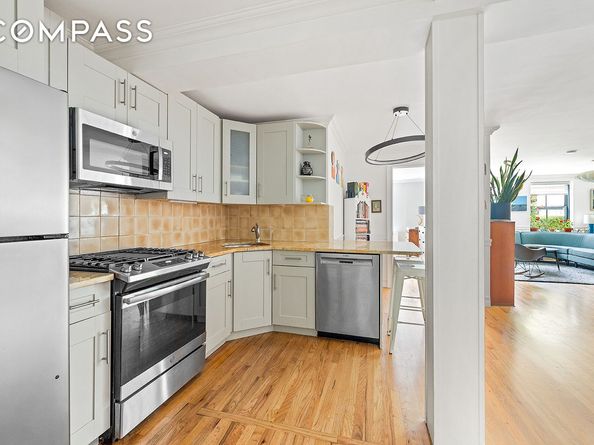 1139 Prospect Avenue 3B, Brooklyn NY 11218
