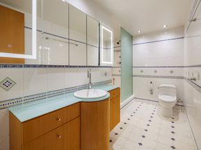 45 Sutton Place S 11K, New York NY 10022